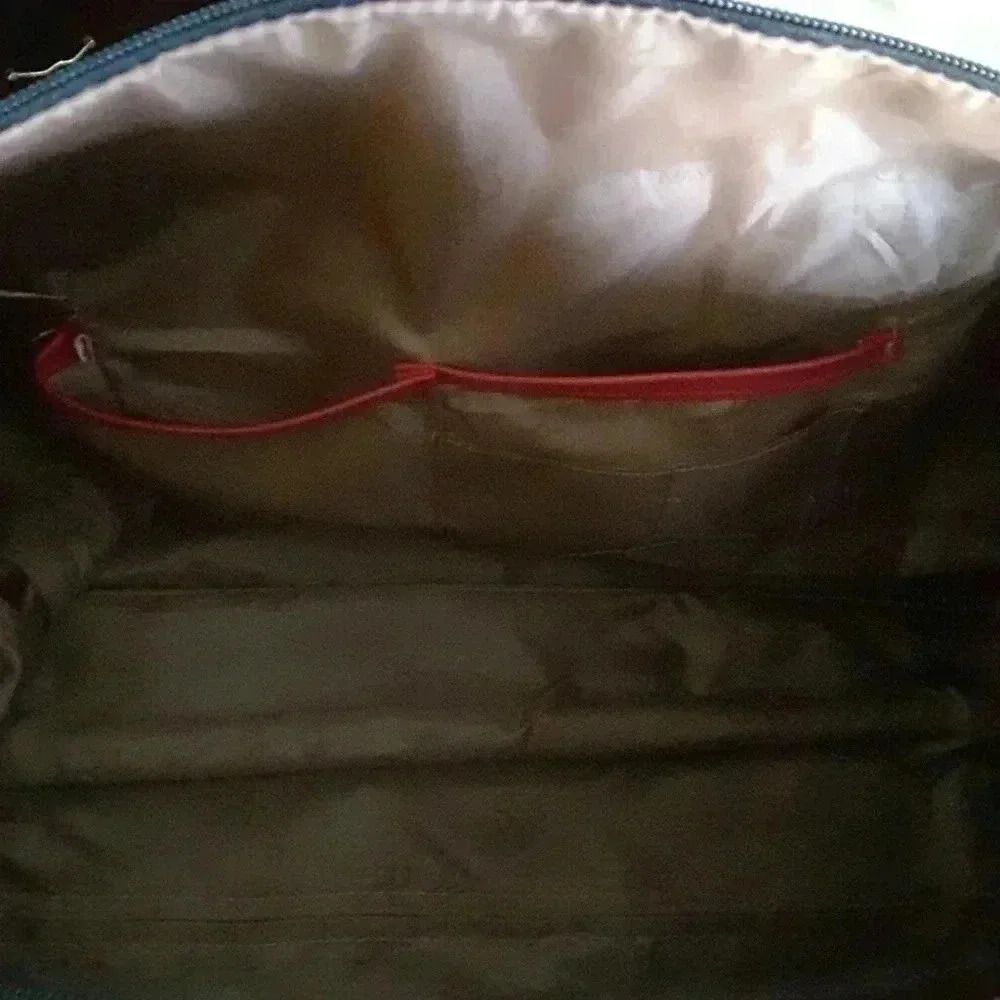IMAN large Travel bag/suitcase - Picture 4 of 9